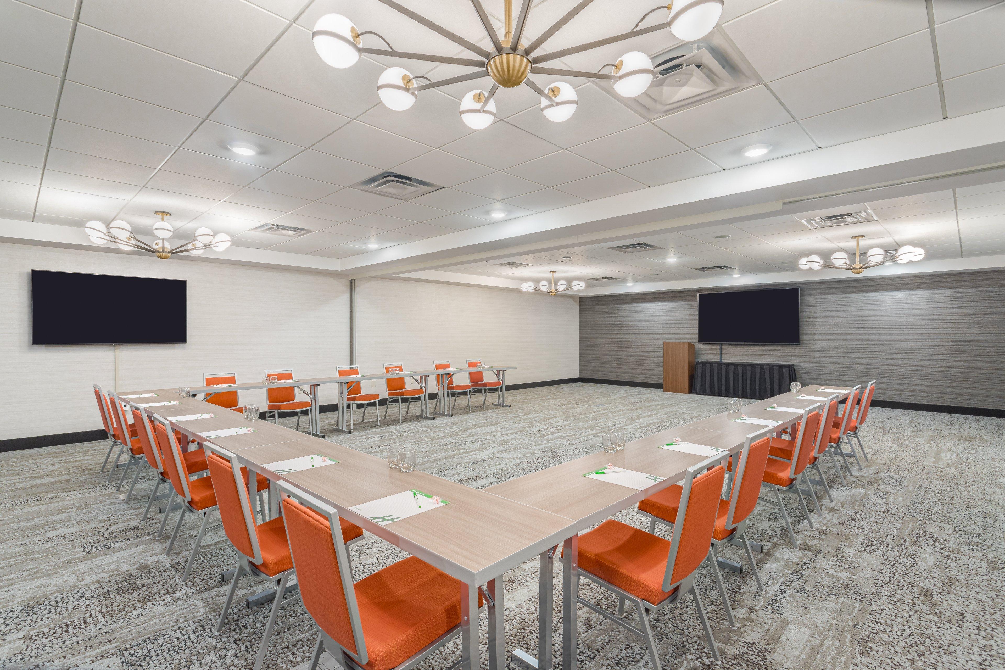 Holiday Inn - Columbus By Ihg Exterior photo