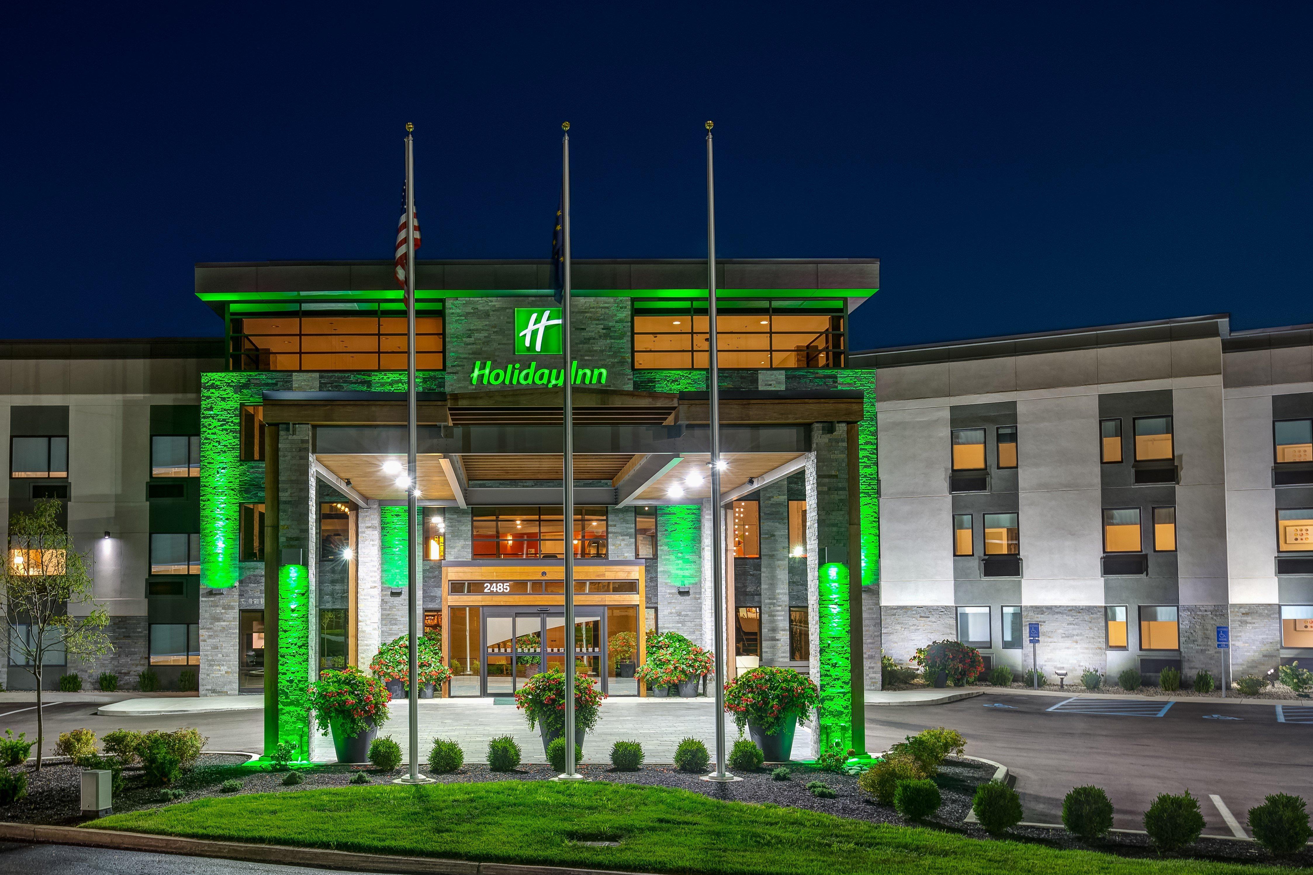 Holiday Inn - Columbus By Ihg Exterior photo