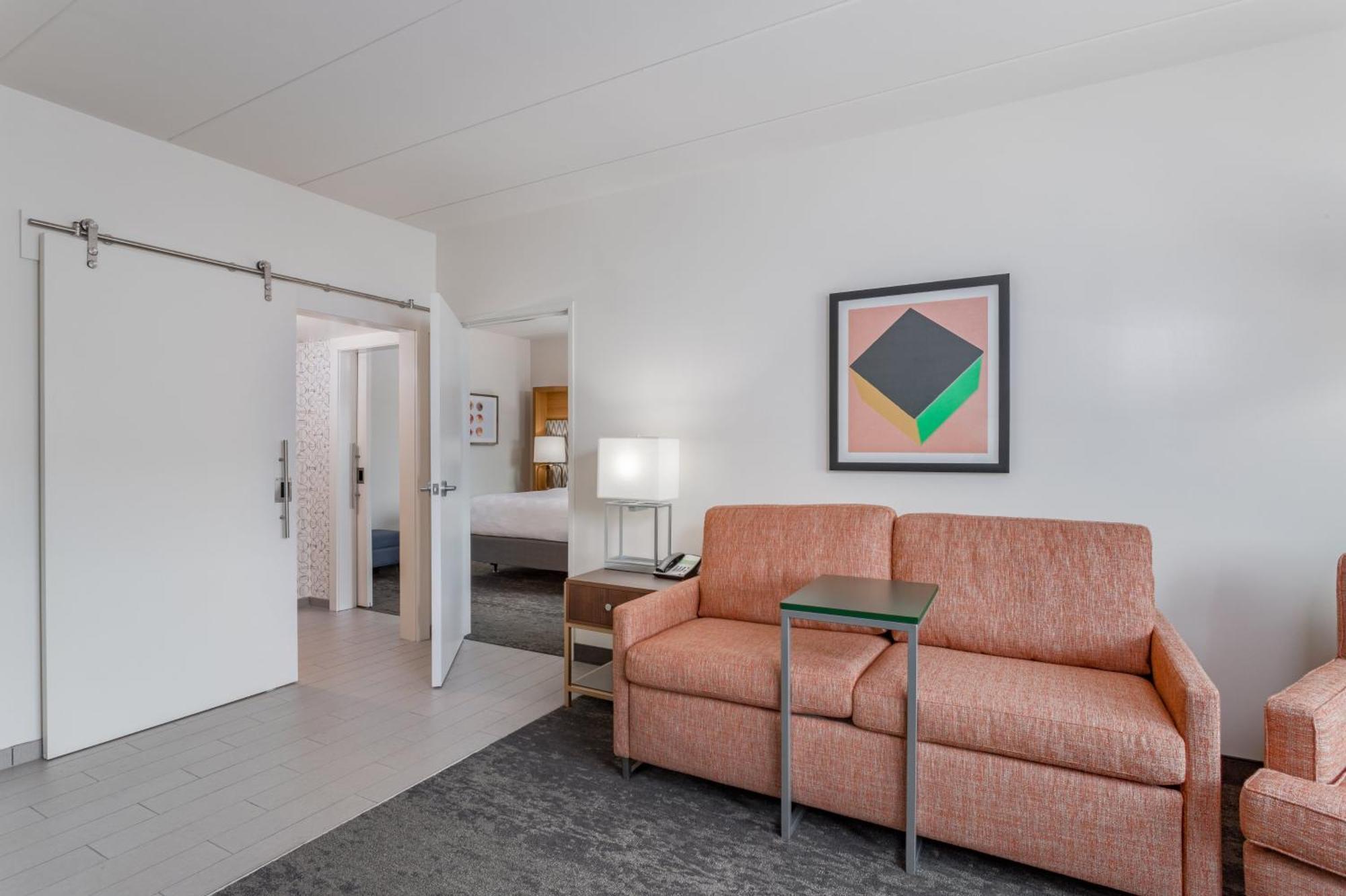 Holiday Inn - Columbus By Ihg Exterior photo