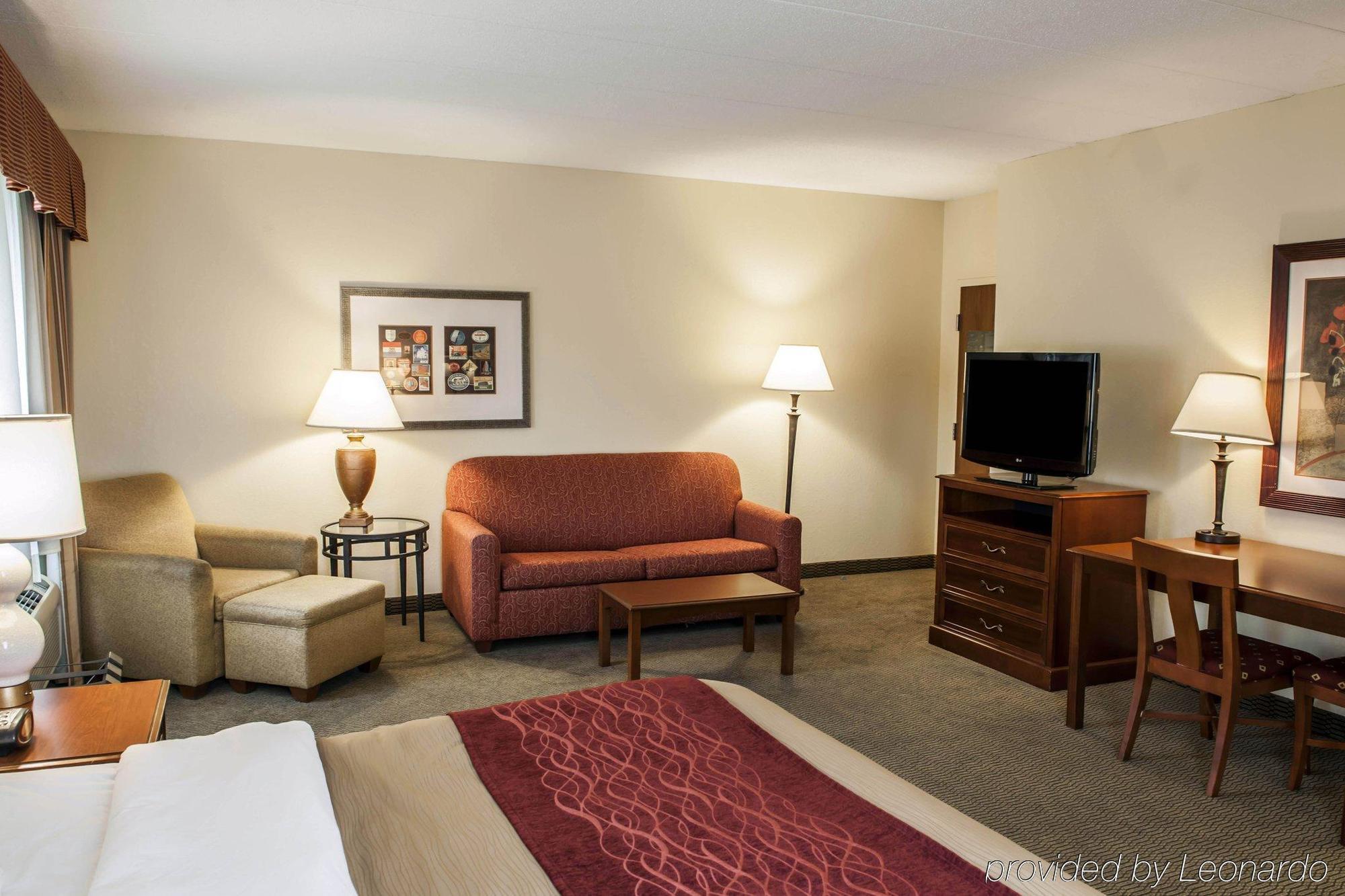 Holiday Inn - Columbus By Ihg Exterior photo