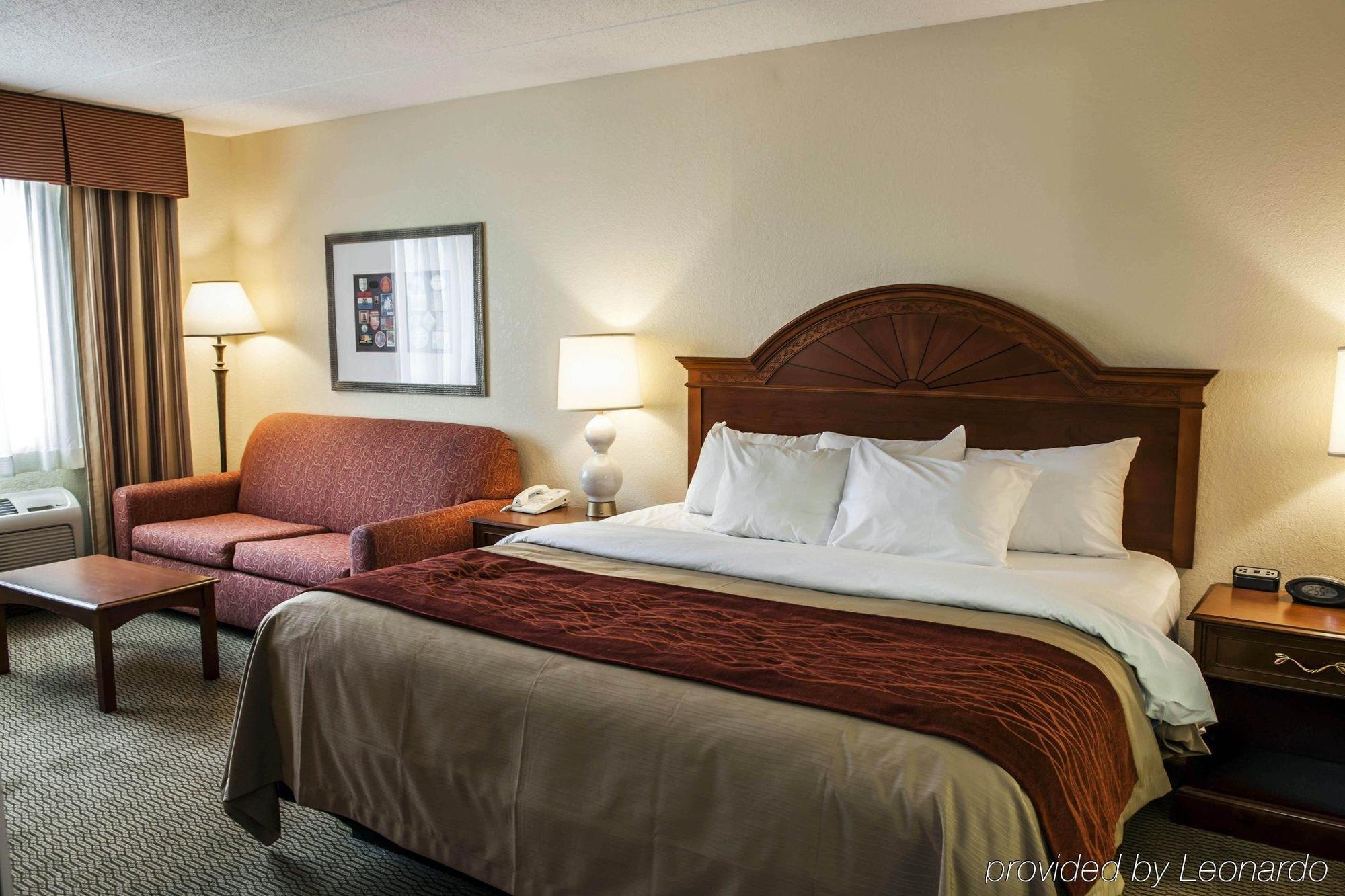Holiday Inn - Columbus By Ihg Exterior photo